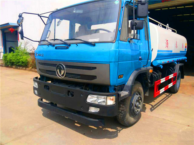 东风145老款12立方洒水车 (4).jpg
